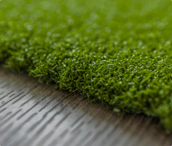 Ultra-realistic tour-grade turf